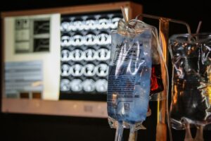 AI医疗诊断：深度学习在影像识别、病理诊断与早期癌症筛查中的进展