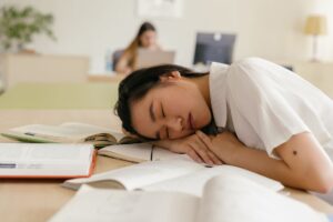 留学生心理健康：文化冲击、学业压力与海外心理支持资源指南