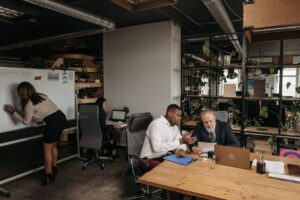项目管理基础：PMP之外，职场人真正需要的项目管理思维与工具