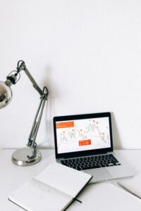 AI API集成实战：用Claude/OpenAI API构建你的第一个AI功能