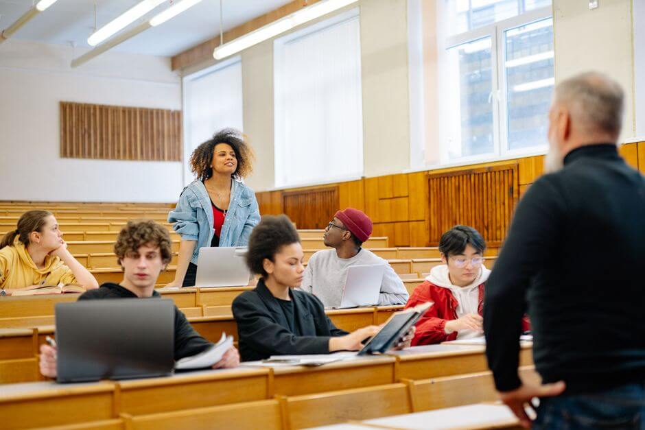 Studienkolleg(预科):中国高中生申请德国大学必须了解的一年