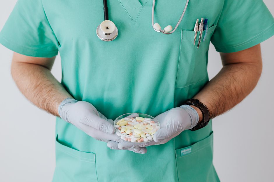 German Healthcare in Emergencies: Notaufnahme vs 116117 vs 112