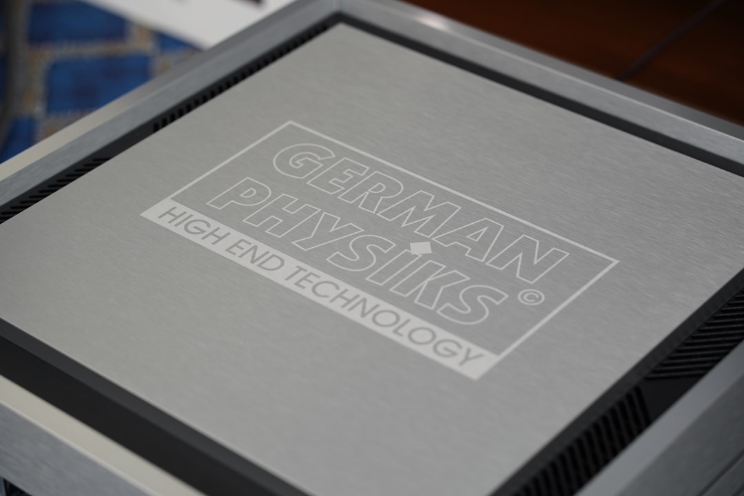 Prompt Engineering for German Administrative Tasks