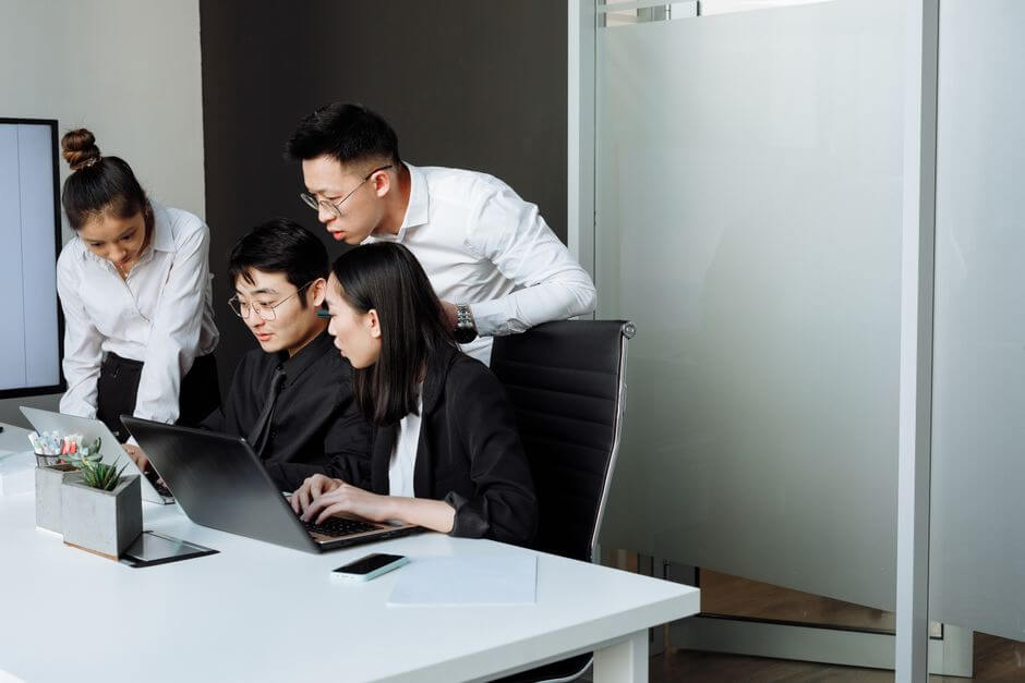 From 996 to 35 Hours: Chinese Tech Workers Who Moved to Germany
