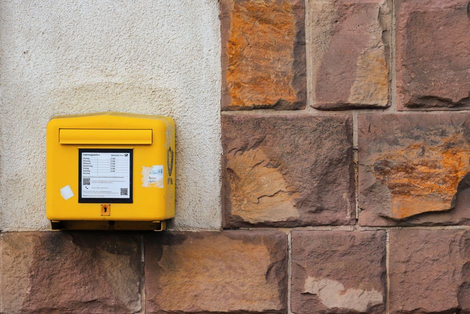 Germany’s DHL and the Parcel System: What Expats Need to Know