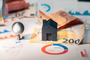 Corporate Capital Structure: Equity vs Debt Financing Tradeoffs and Corporate Finance Decision Logic
