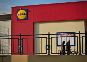 German Supermarket Culture: Aldi, Lidl, Edeka, Rewe, and the Discount Grocery Ecosystem